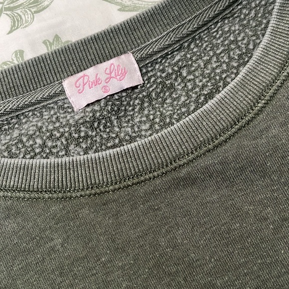 Pink Lily “Merry” Crewneck Sweatshirt in olive green - Picture 3 of 4